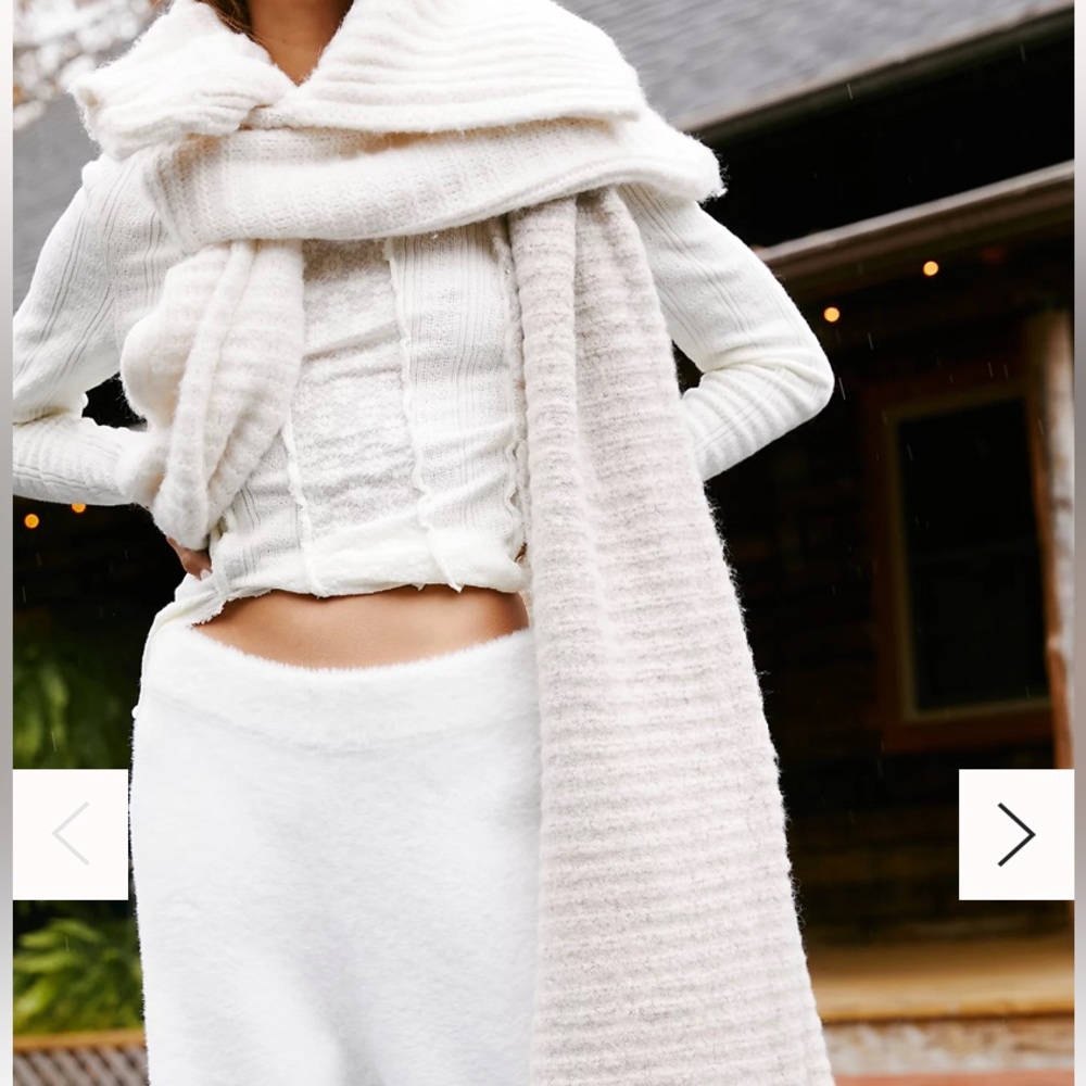 BRAND NEW Free People Ripple Recycled Blend Blanket Scarf